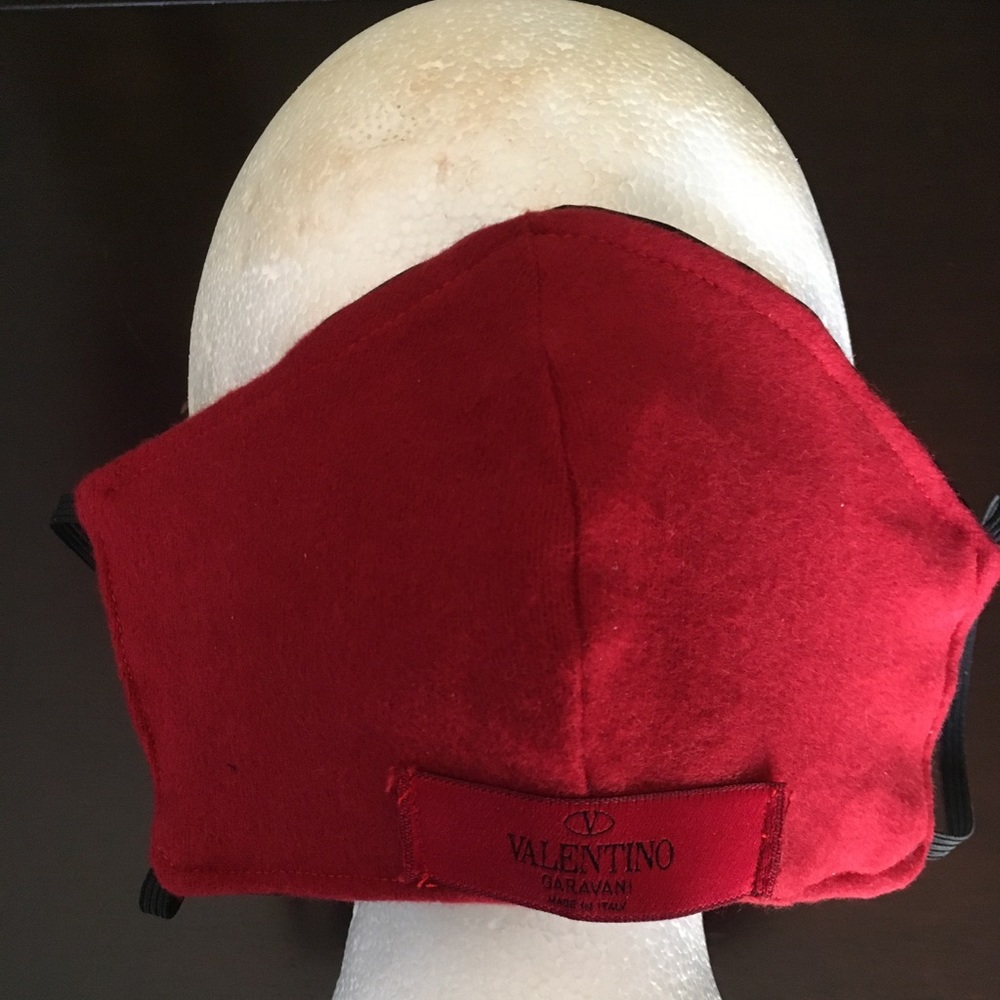 🆕 Valentino Duster Bag Mask - Red - Picture 1 of 6